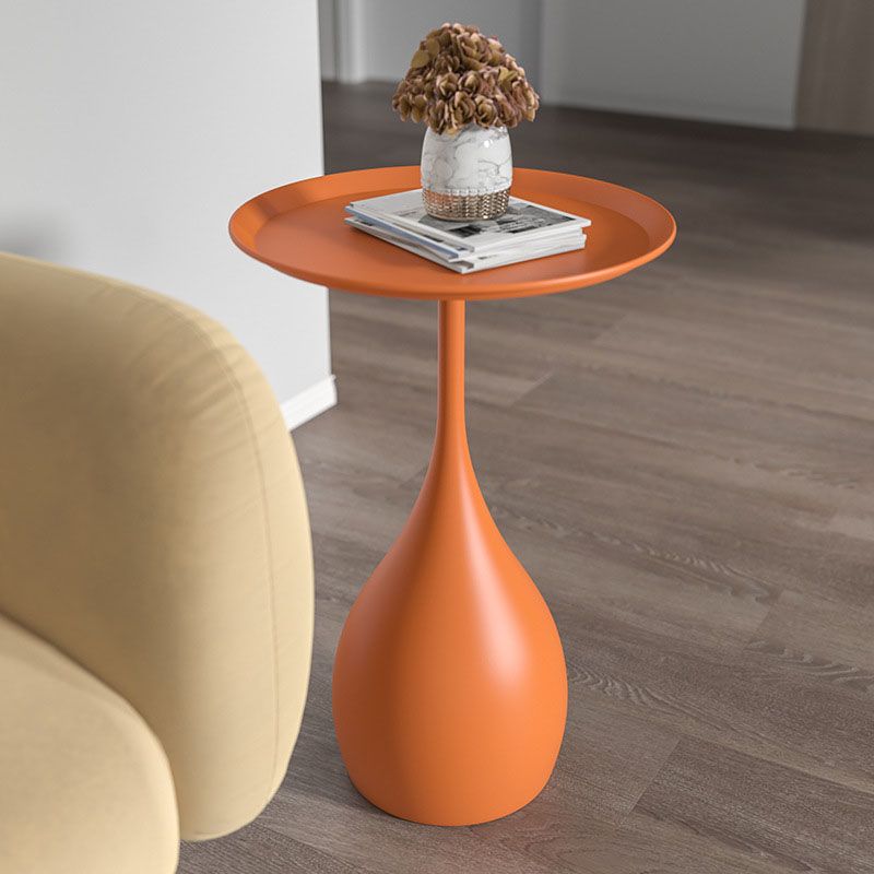 Rond Metalen Tafel conoció a Voetstuk - Middeleeuwse Bijzettafel in Moderne Stijl