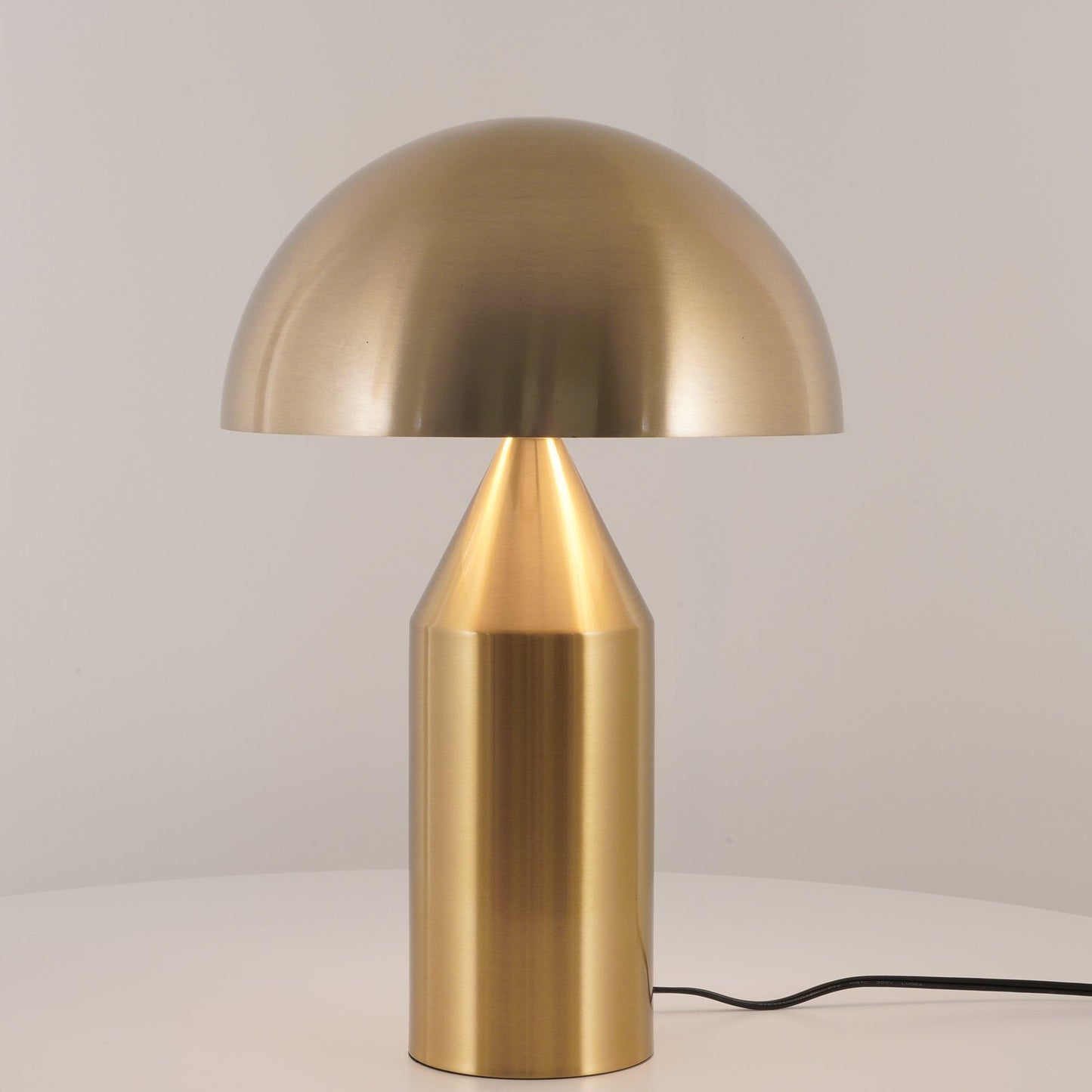 Lámpara de mesa de metal Atollo