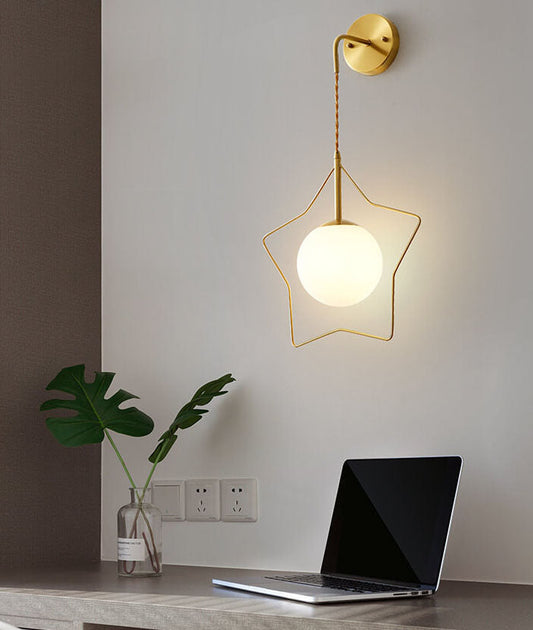 GlowLight - Moderne pentagramvormige glazen bol wandlamp met warm licht