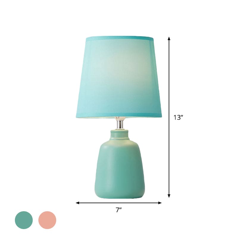 LisaLight - Nordic Fabric Tapered Bedside Lamp met keramische vaasvoet