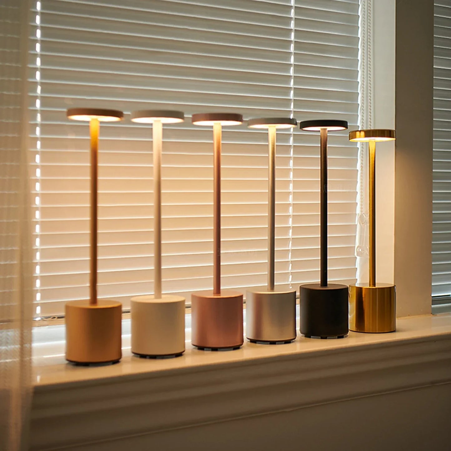 TouchGleam - Lámpara de mesa LED con sensor de luz