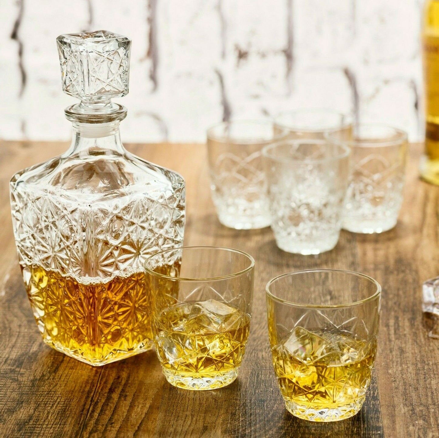 Luxe Whiskey Decanter Set, 7-delig | Inclusief Karaf en Glazen | Perfect Cadeau voor Whiskeyliefhebbers