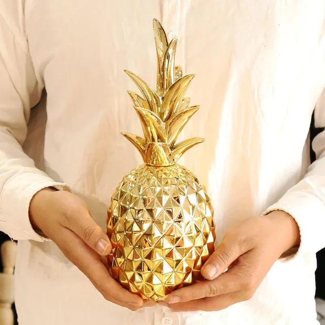 LumiPine - Gouden Ananas Woondecoratie