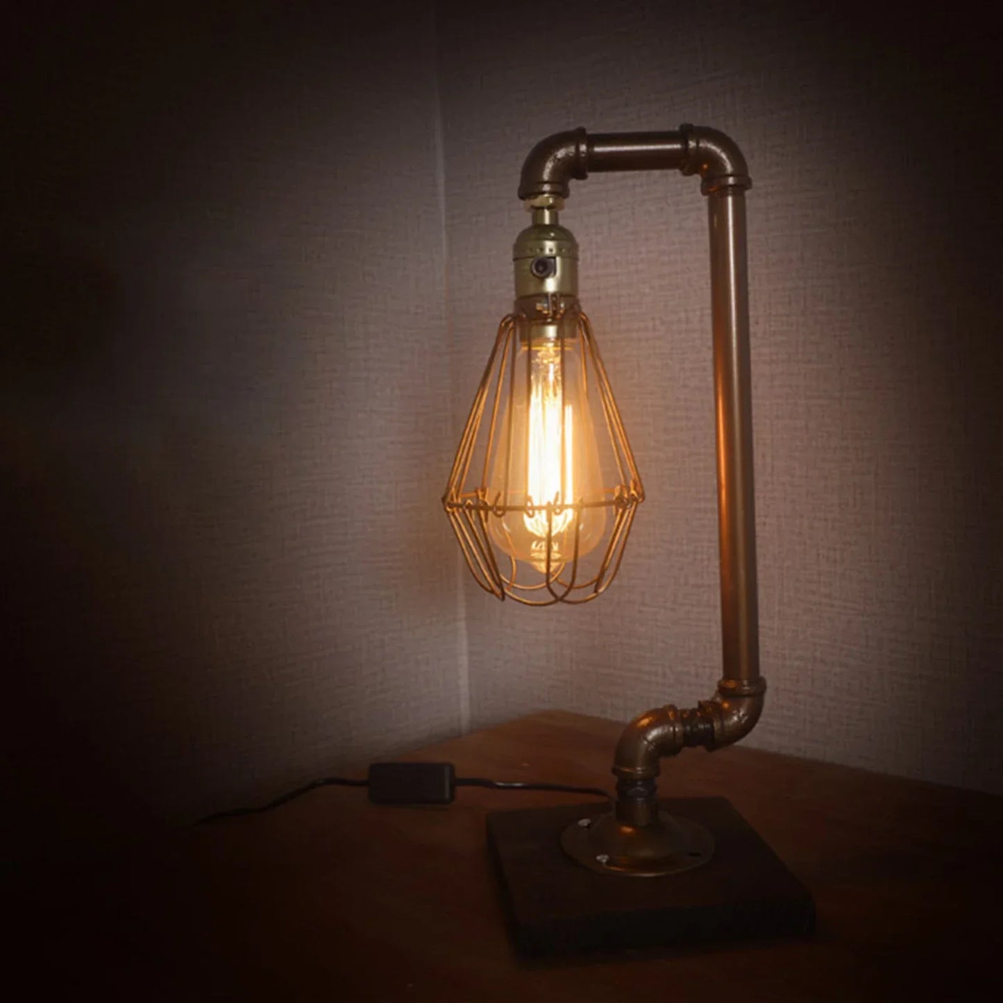 VintageEssence - Lámpara de mesa de metal vintage
