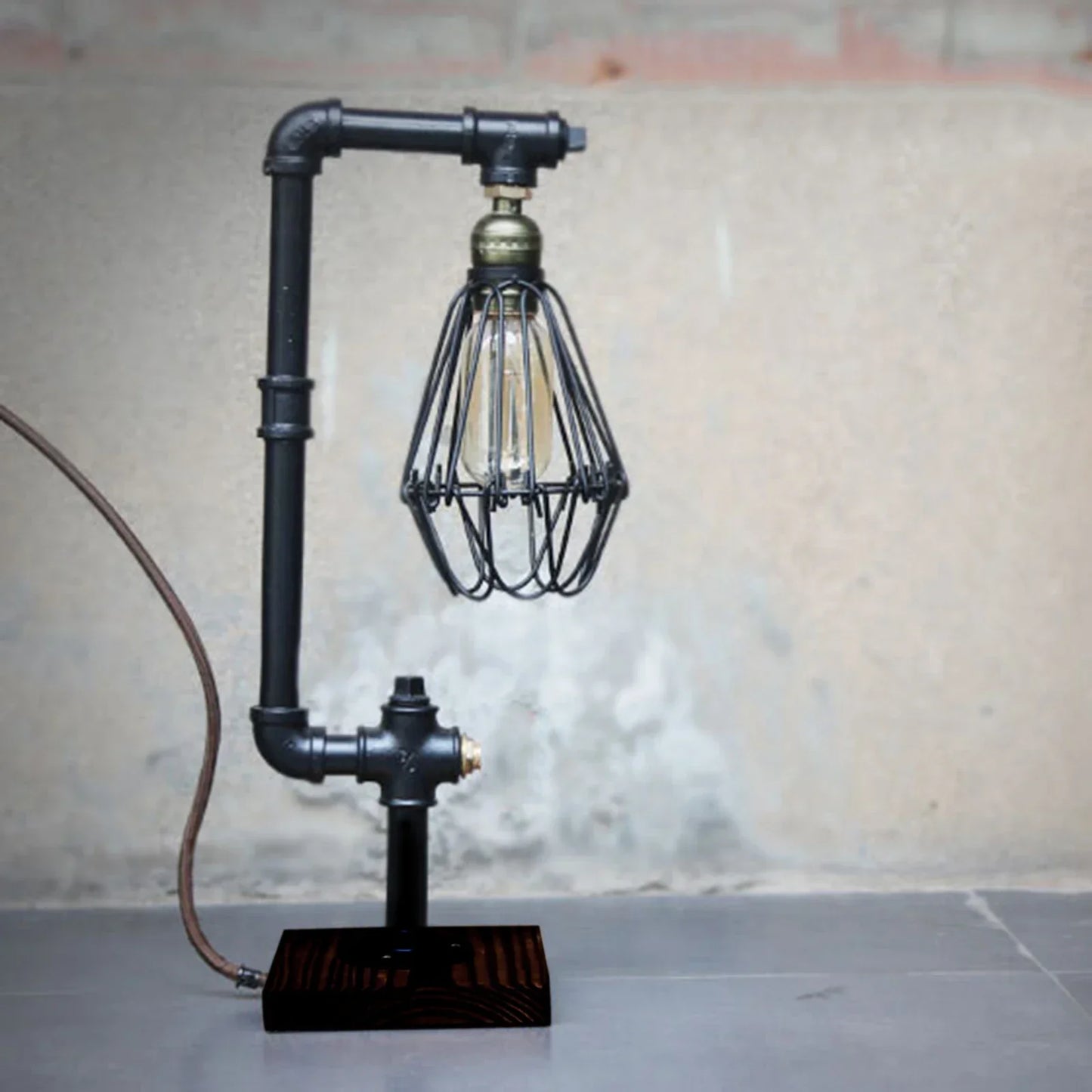VintageEssence - Lámpara de mesa de metal vintage
